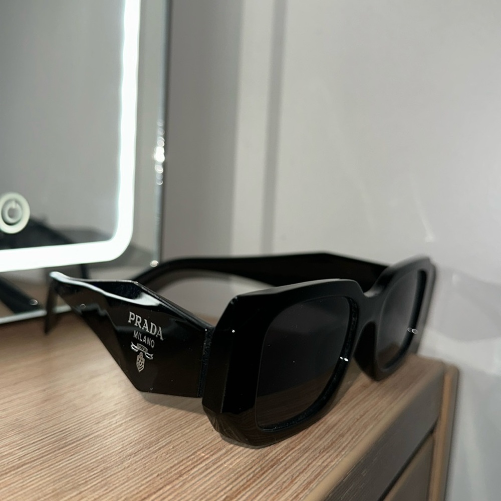 Sunglasses Prada BRAND NEW!!!